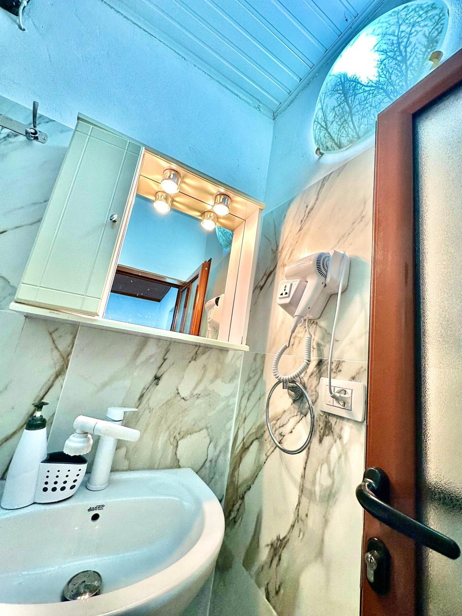 Grandpas House Hotell Gjirokastër Eksteriør bilde