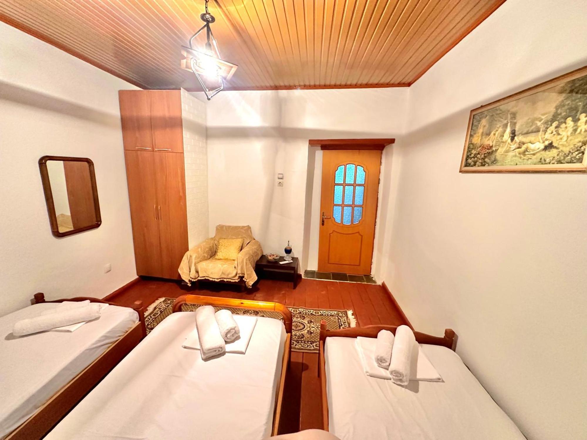 Grandpas House Hotell Gjirokastër Eksteriør bilde