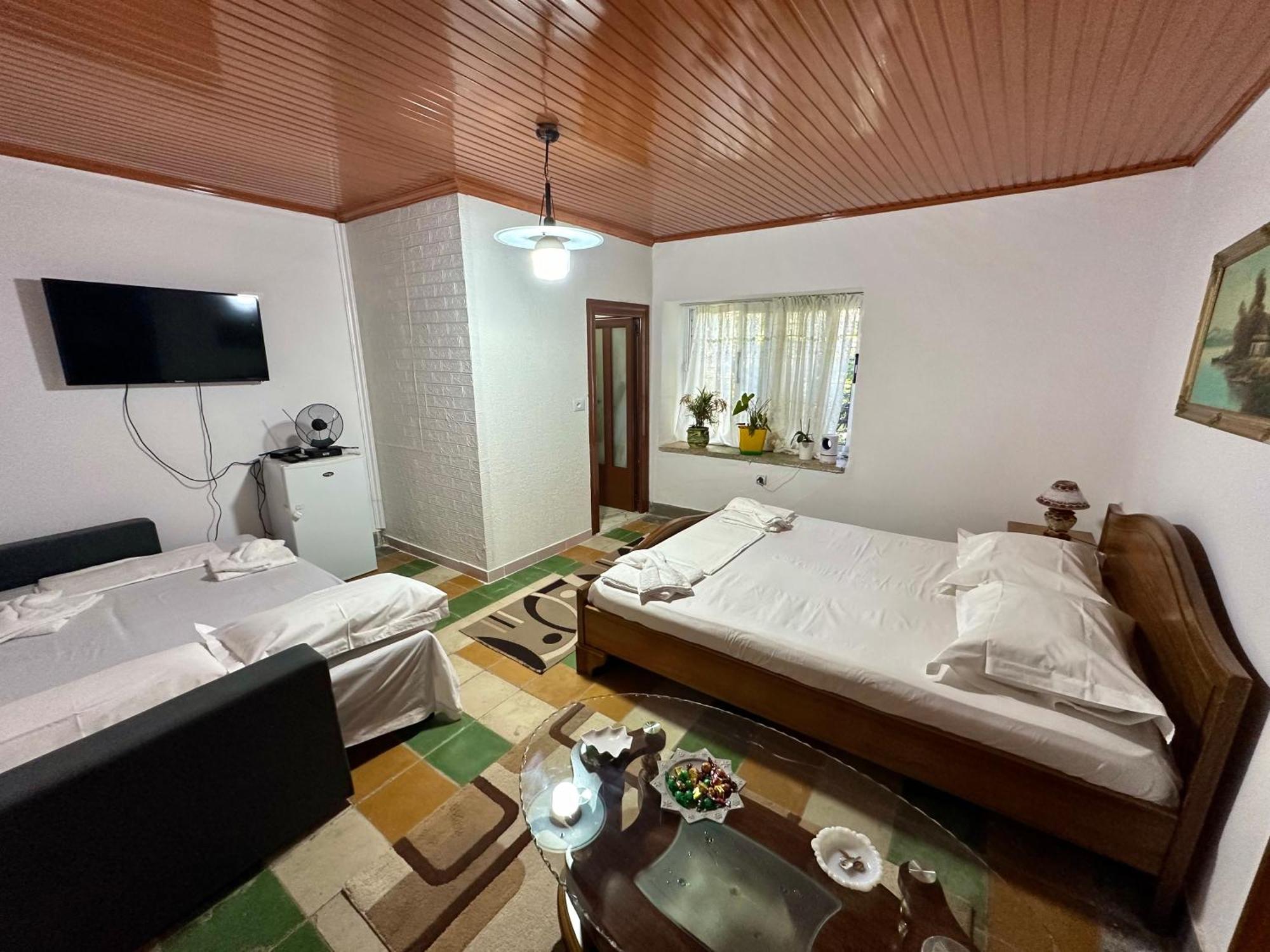 Grandpas House Hotell Gjirokastër Eksteriør bilde