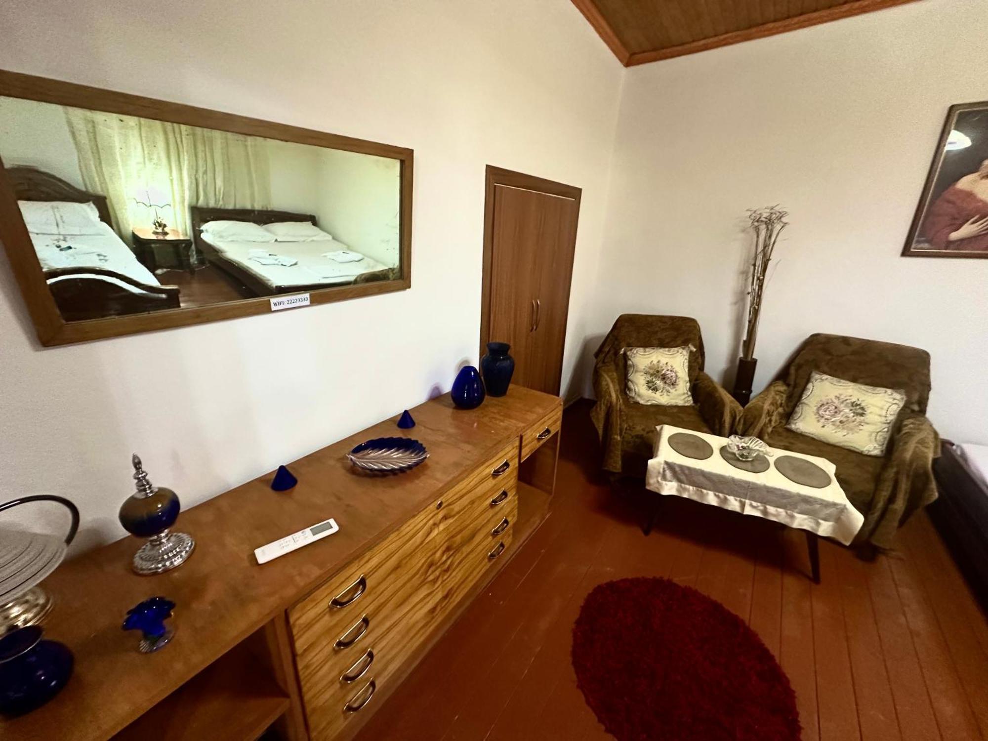 Grandpas House Hotell Gjirokastër Eksteriør bilde