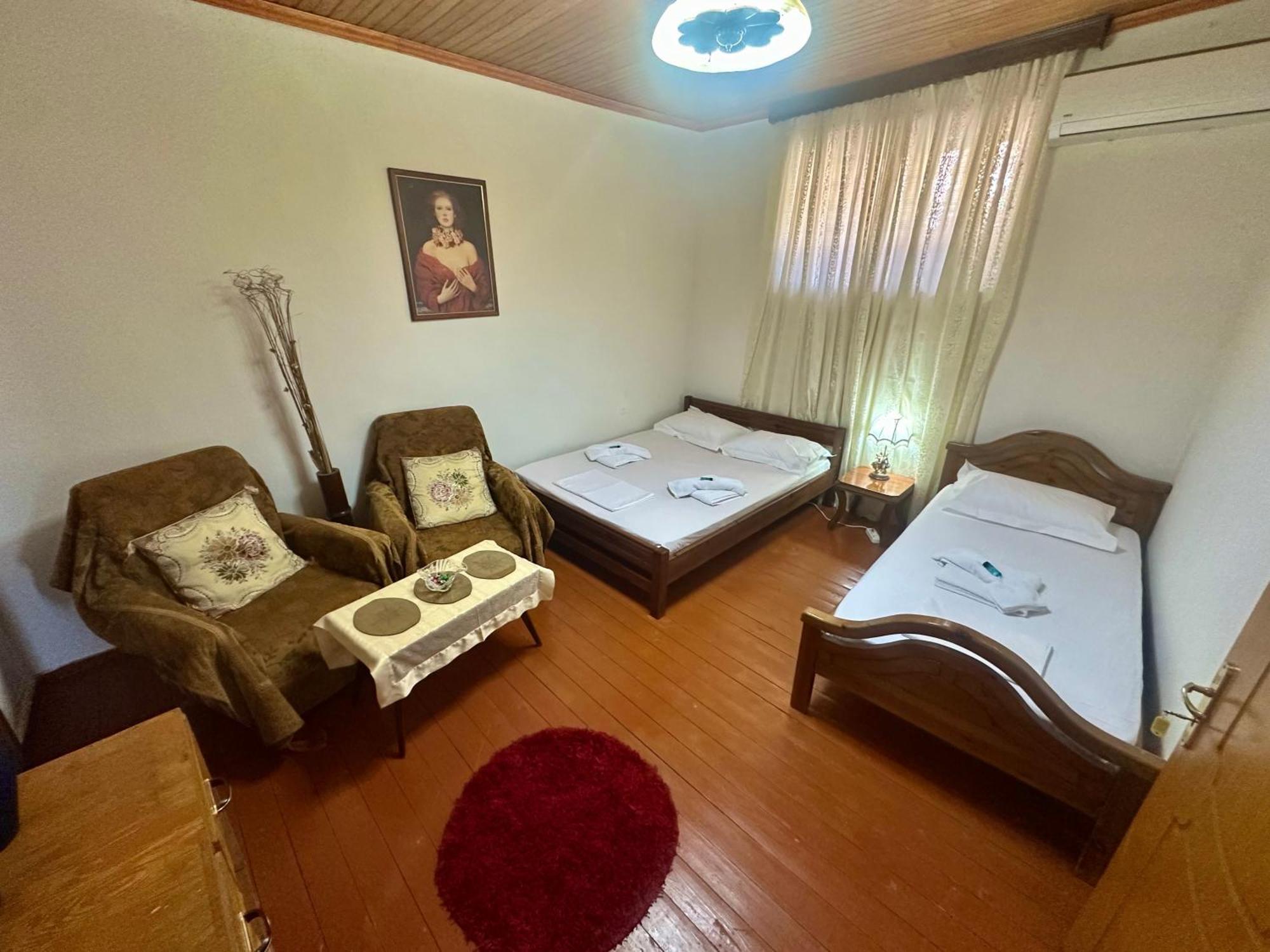 Grandpas House Hotell Gjirokastër Eksteriør bilde