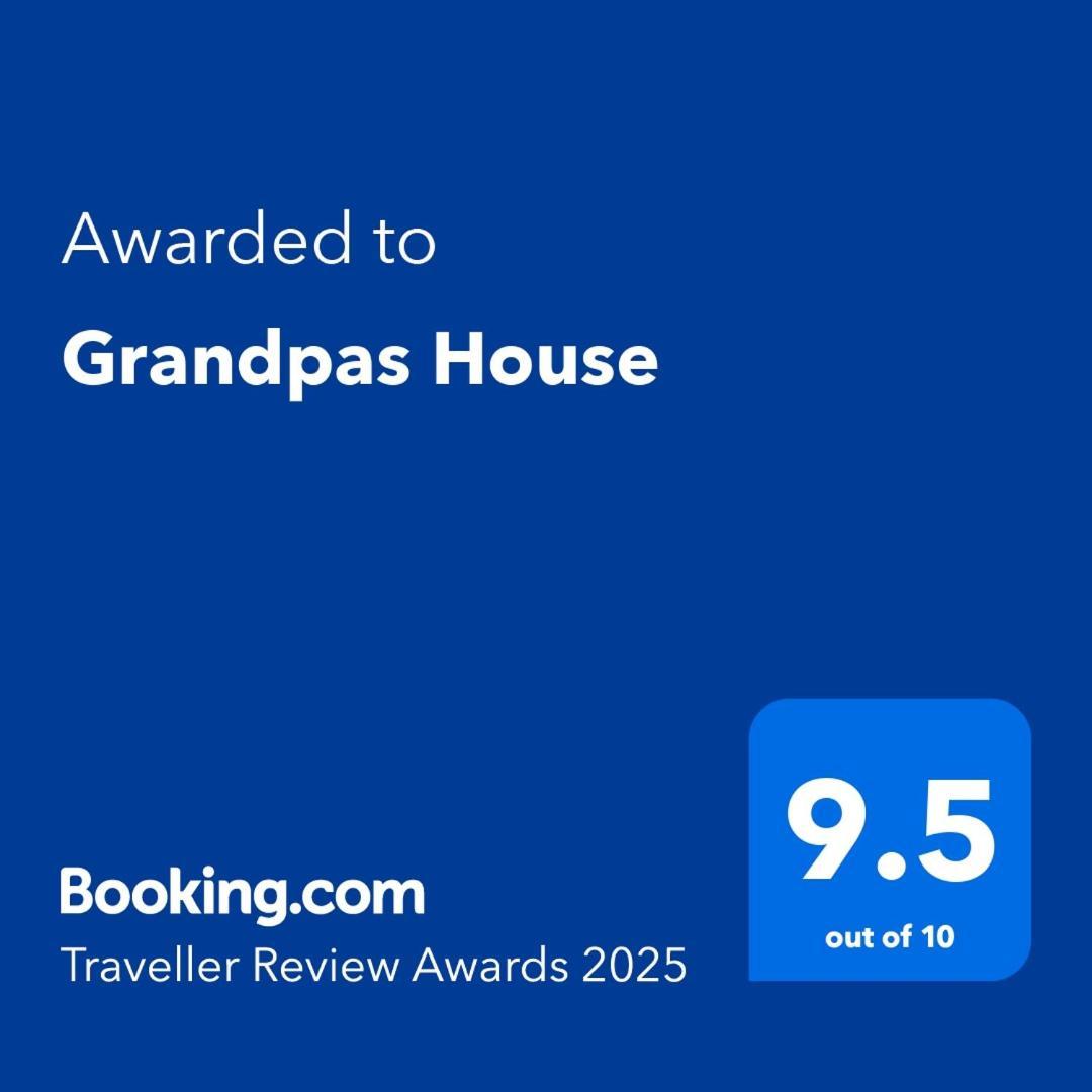 Grandpas House Hotell Gjirokastër Eksteriør bilde